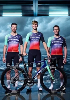 Equipe Decathlon CMA CGM