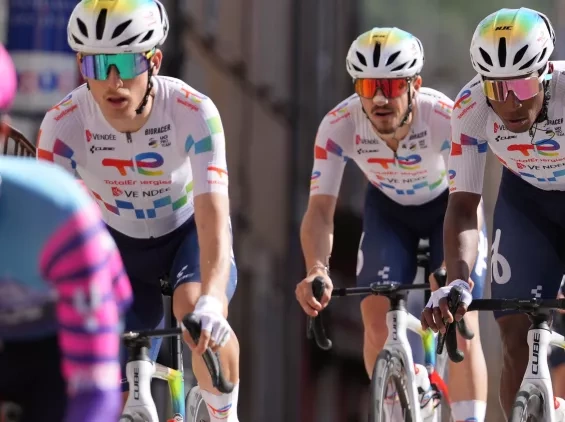 CALENDRIER DES COURSES TRICOLORES